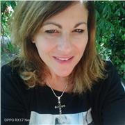 Docente di materie umanistiche impartisce lezioni di italiano storia geografia filosofia latino e greco